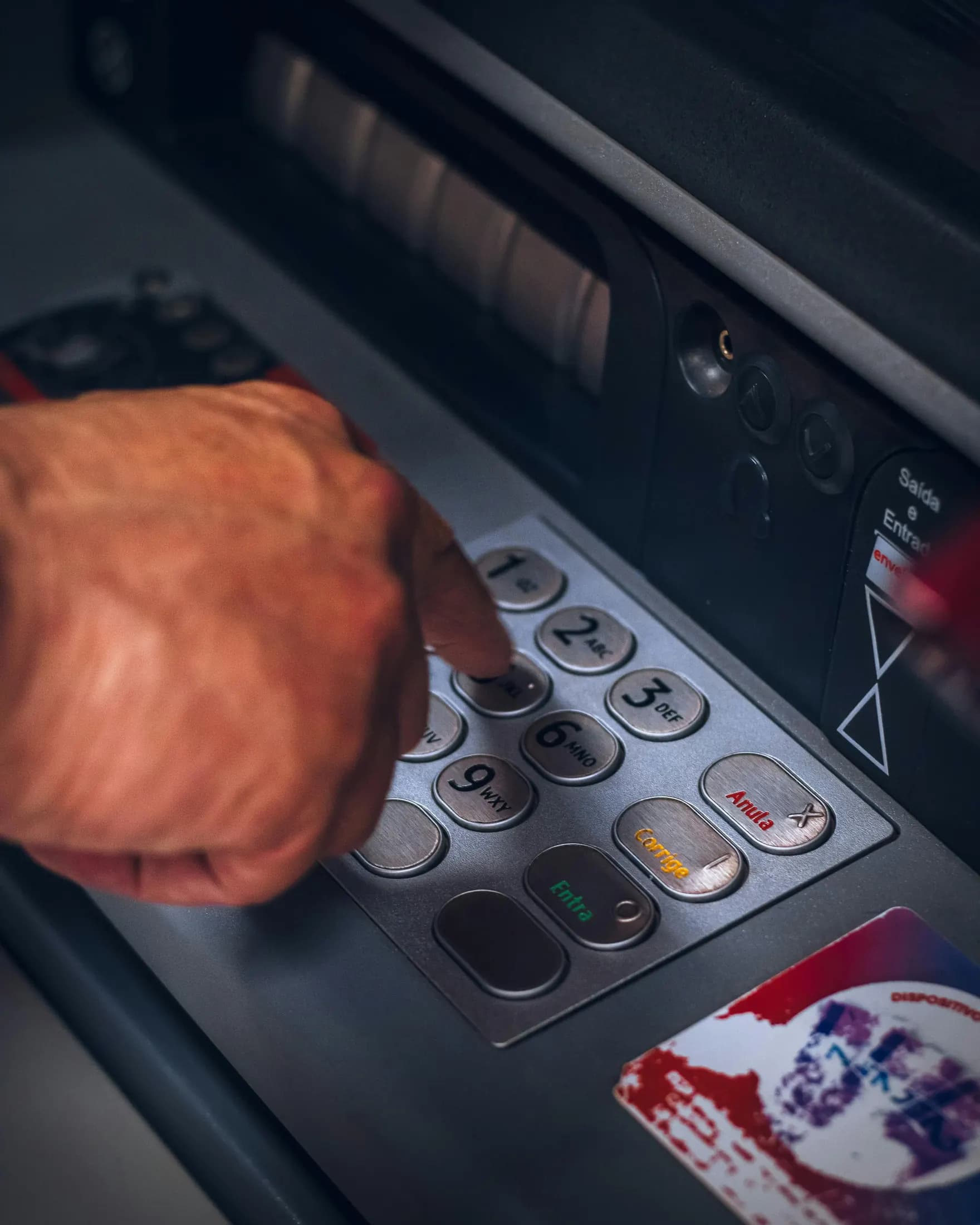 Why Indian ATMs Often Have Two ACs