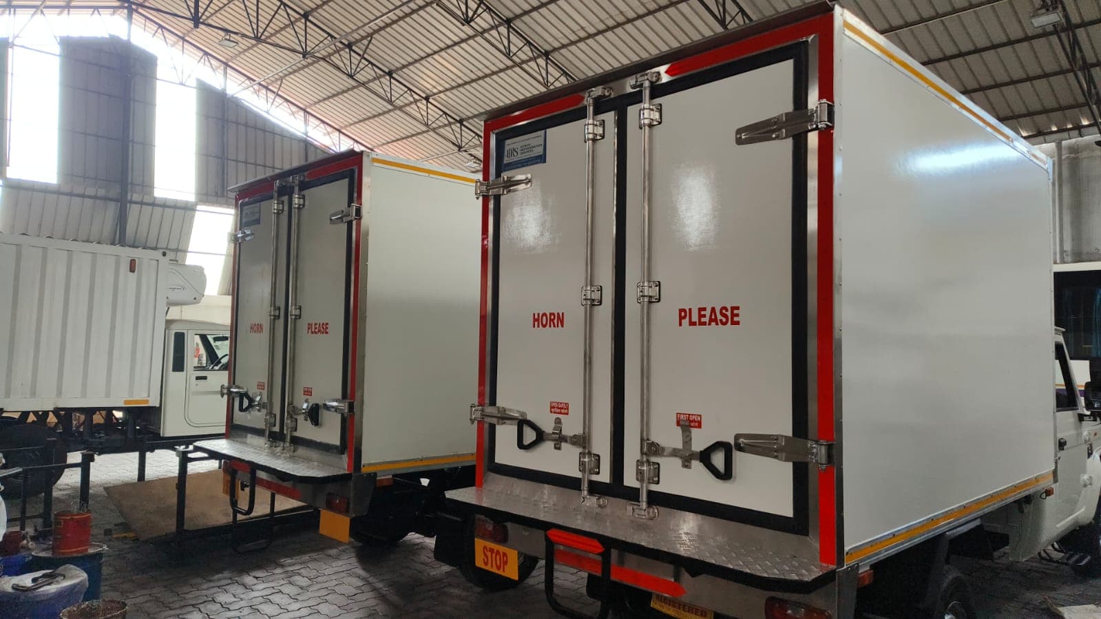 Bus AC and Reefer Fleet - image 7